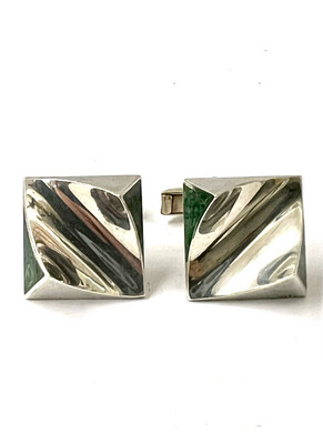 Pair of silver Cufflinks concave modernist shape with stones in the triangles Mexico Taxco 1960, eagle 1 hallmark unusual shape
