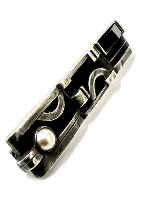 Brosche 935 Silber schwarzes Emaille, Onyx signiert im Stil von Theodor Fahrner , fantastisches geometrisches Design Art Deco 1920‘s