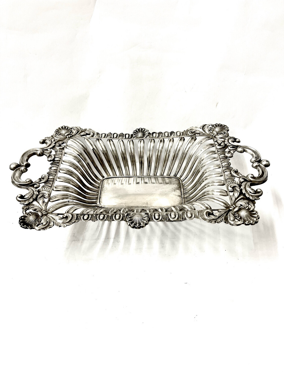 Biedermeier silver basket Germany 19th century openwork with bars and shell, very elegant, very fragile