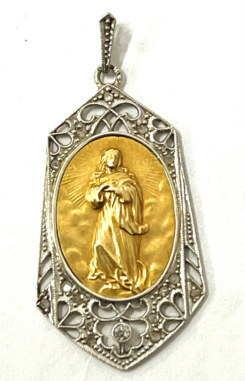 Pendant 750 gold diamond roses Art Deco depicting a Madonna, religious, Catholic,  christian
