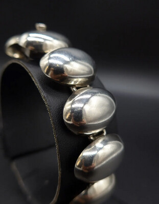 Bracelet 925 sterling silver Mexico Taxco classic elegant design modern and timeless bracelet probably 1980’s