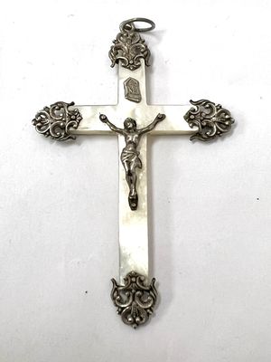 Pendant silver mother of pearl crucifix cross France around 1850, Jesus Christ, Christianity