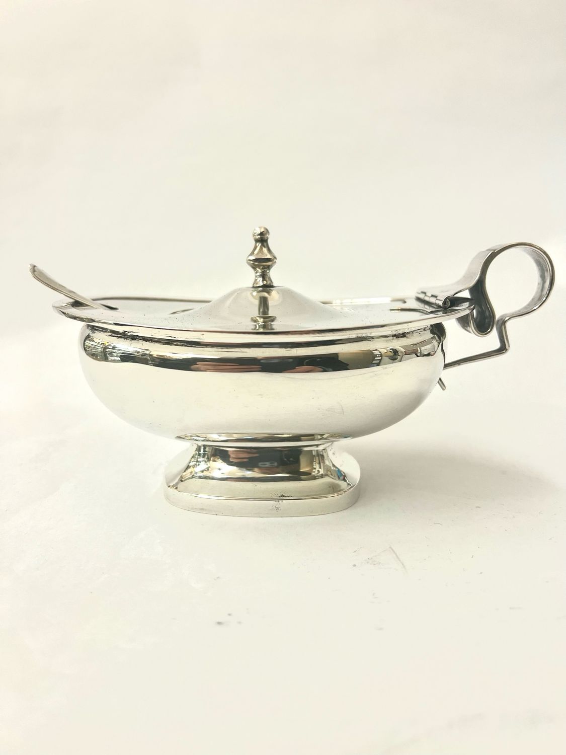 800/1000 Silber schwere Zuckerdose mit Deckel Italien 1960‘ er Jahre mit passender Zuckerschaufel , mit Einsatz