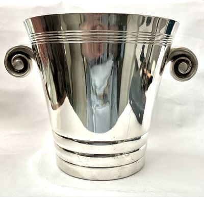 Sektkühler versilbert Art Deco mit ungewöhnlichen Handhaben , Modernist Design 