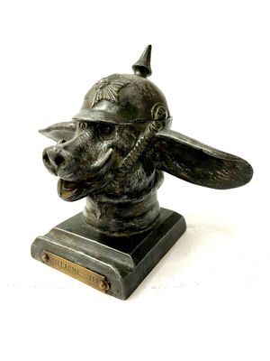 Kuriosität, Karikatur Tintenfass Frankreich 1870 Kritik am Deutschen Kaiser Wilhelm I mit Pickelhaube karikiert als Eber mit großen Ohren , beschriftet „Guillaume…Tel“Déposé