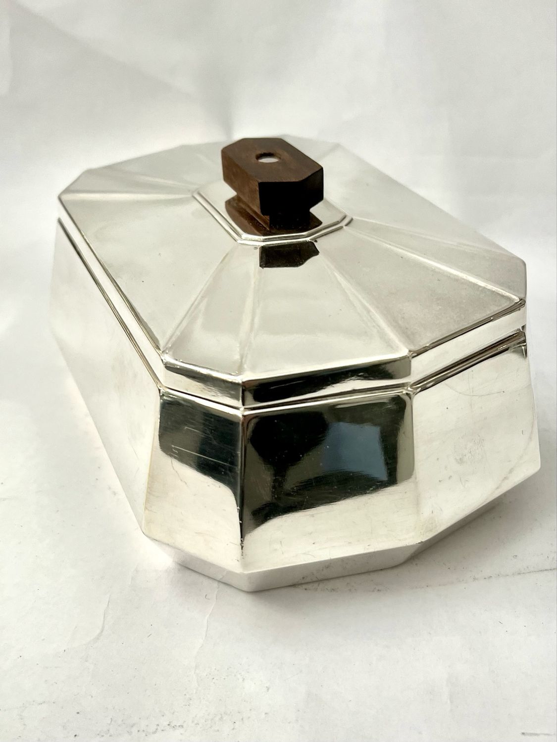 Dose mit Deckel, Keksdose versilbert Gallia Christofle um 1925 Art Deco mit Holzgriff 