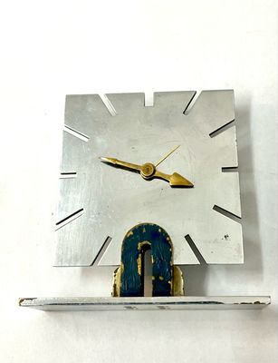 Art Deco Wecker „Ato“ signiert,  Leon Hato , Frankreich um 1930 , Messing vernickelt , mit blau und beige lackierten Elementen im originalen Zustand , Modernist 