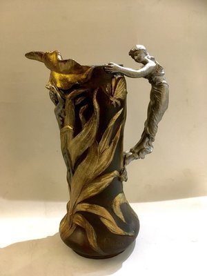 Jugendstil farbig gefasste florale Zinn Vase nackte Frau Frankreich um 1900 signiert H. Tschudin, art nouveau signed french vase with nude handle, artist