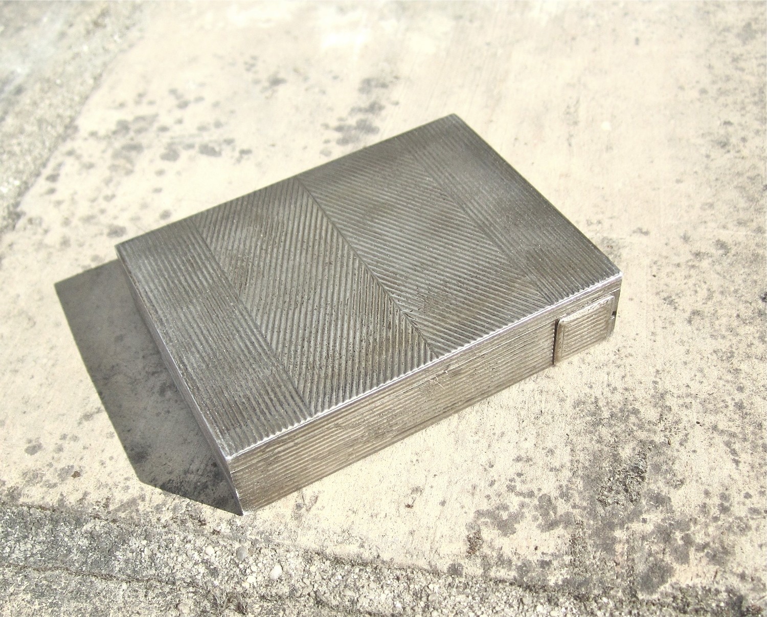 Art Deco , silver powder box with lipstick