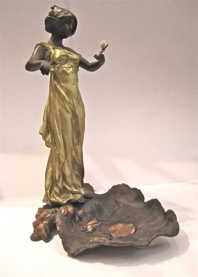 Schale mit Frauenfigur Skulptur Jugendstil um 1900 Zinn bronziert signiert Foretay