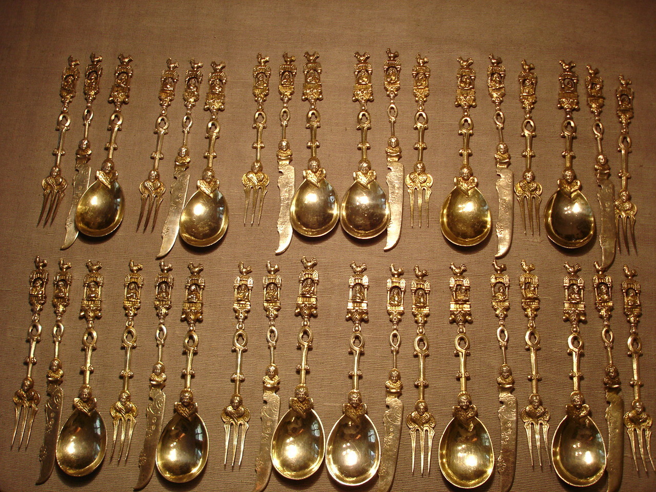 36 Teile Historismus Gründerzeit Vorspeise, Nachspeise Silber Besteck 19.Jahrhundert deutsch,12 Apostel, complete silver gilt neo-gothic flatware entré 12 knives 12 forks 12 spoons 12 Apostels