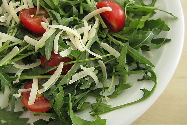 Rocket &amp; Parmesan  Caprese (V)
