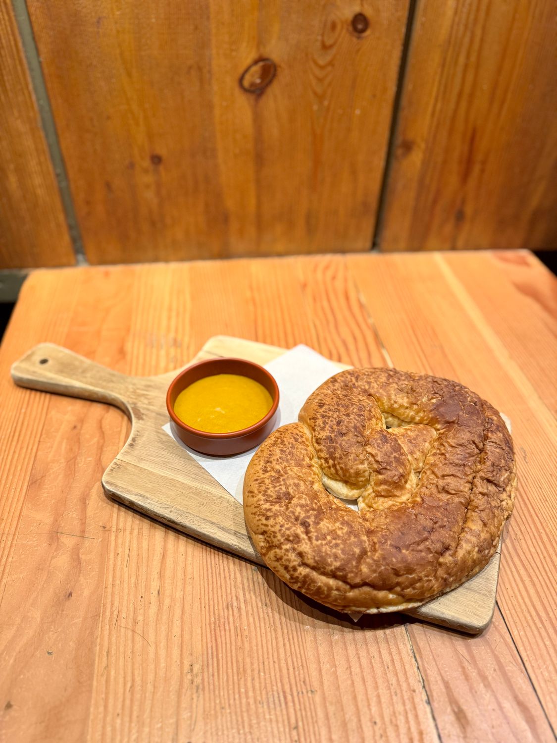 German Pretzel &amp; Hot Mustard Dip
