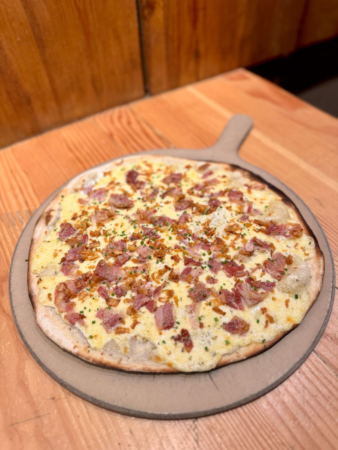 Bier Halle Flammkuchen Pizza