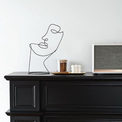 Abstract Single Line Sculpture