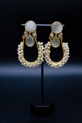 Cat Eye White Stone Pearls