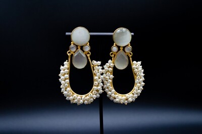 Cat Eye White Stone Pearls