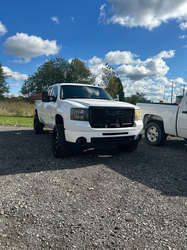 2008 GMC 2500 CREW CAB 4X4 DURAMAX