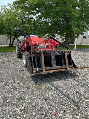 2006 MCCORMICK GX40H 4X4 TRACTOR W/ LOADER