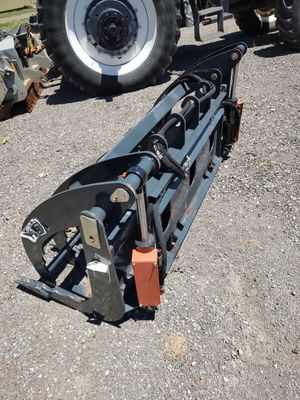 2023 HD TMG 72" Skid Steer HYD. Clam Shell Root Grapple Attachment