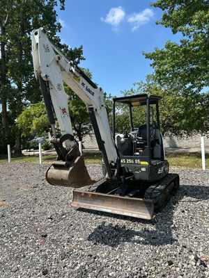 2017 E35 Bobcat Tracked Mini Excavator