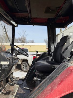 Case IH 695 4x4 Tractor w/ Loader (75 HP)