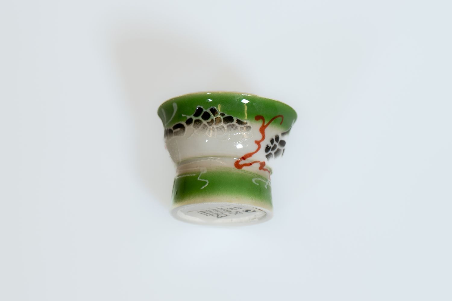 Tasse à sake avec image homme-femme à l&#39;interieur