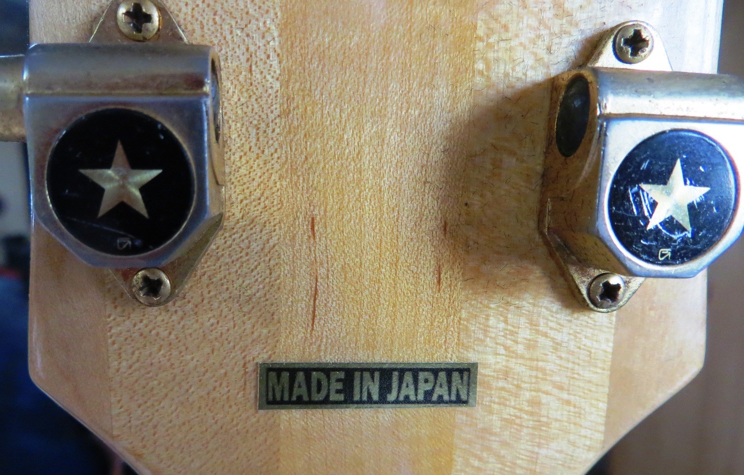 Made in Japan gold foil label