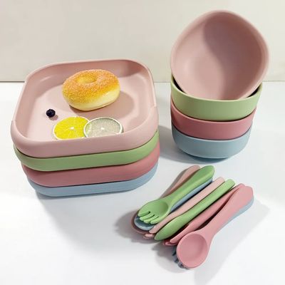 Squared feeding set