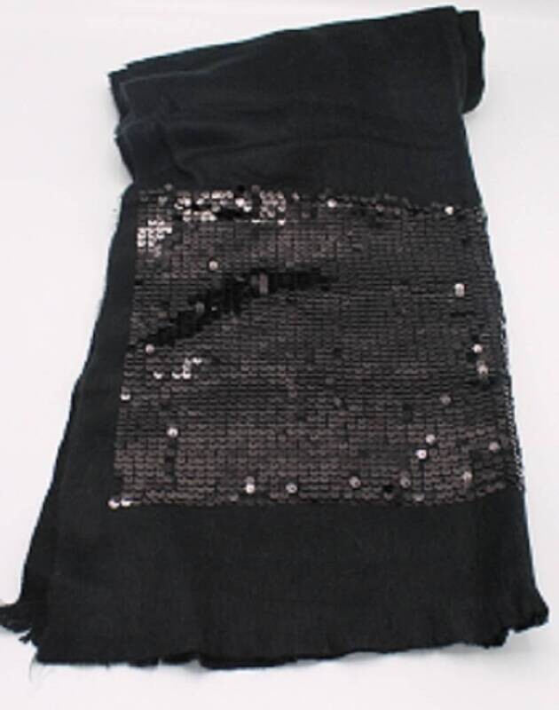 Black Scarve