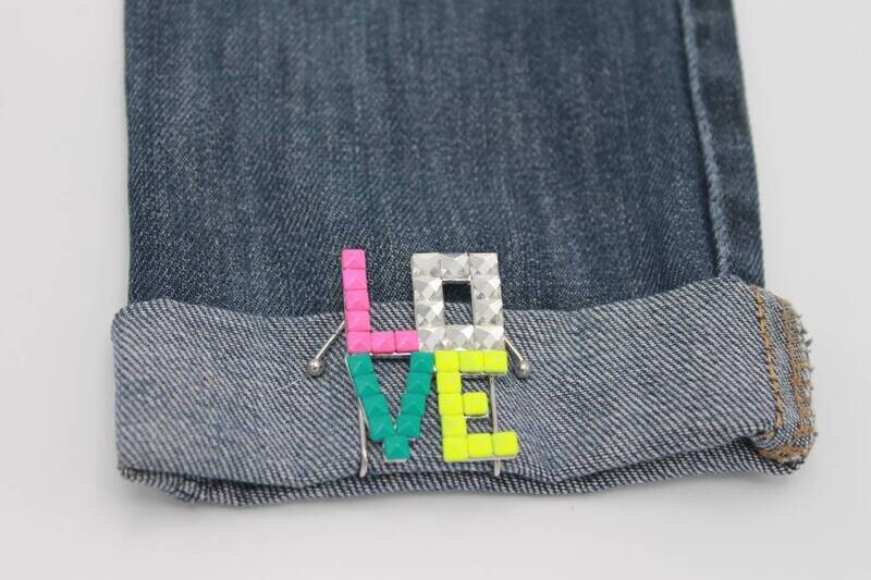 Love Studs Clip n Go