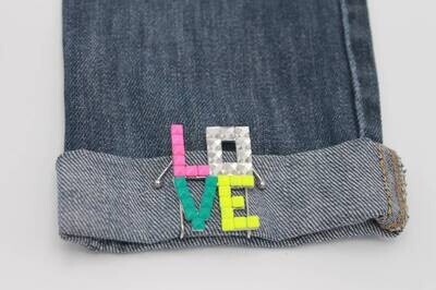 Love Studs Clip n Go