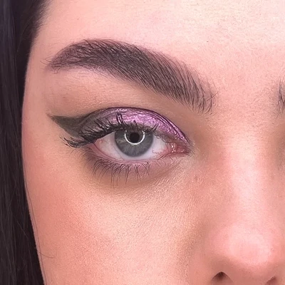 RARITY TRICHROME LIQUID EYESHADOW N°7 Alexandrite - Layla Cosmetics