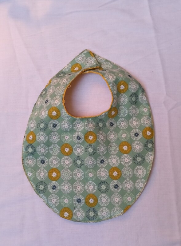 set spuugdoekje,  bandana en kleine slab groen/oker