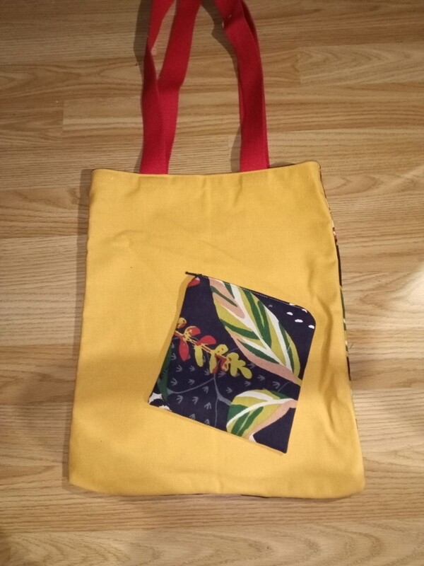totebag oker bloemen