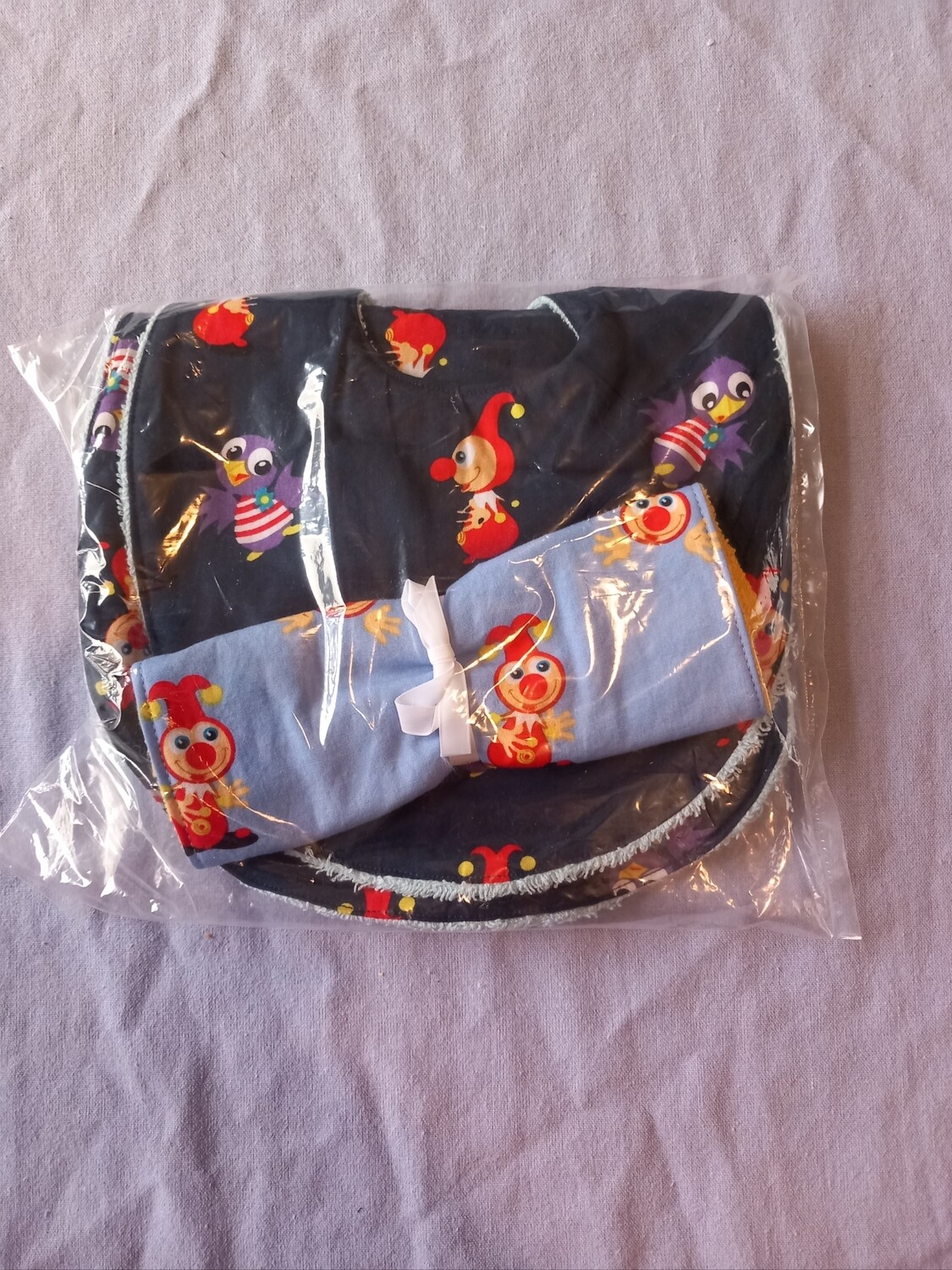 Spuugdoekje, snoetenpoetser en slab Joki l.blauw