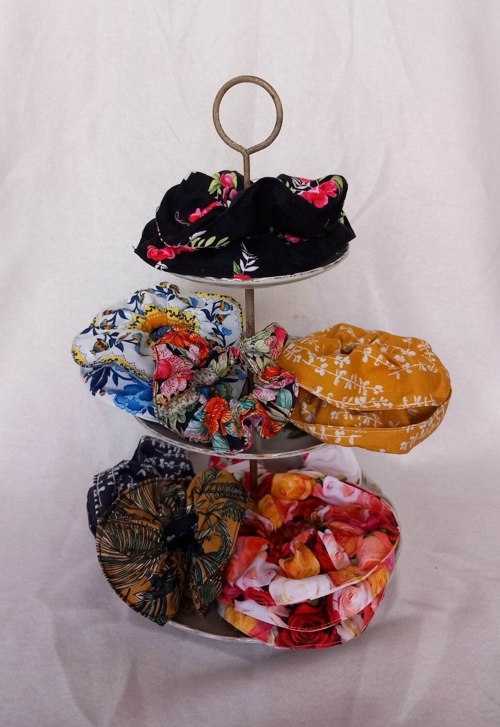 scrunchie wit met rozen
