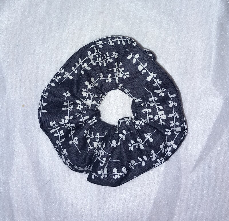 scrunchie fijne print