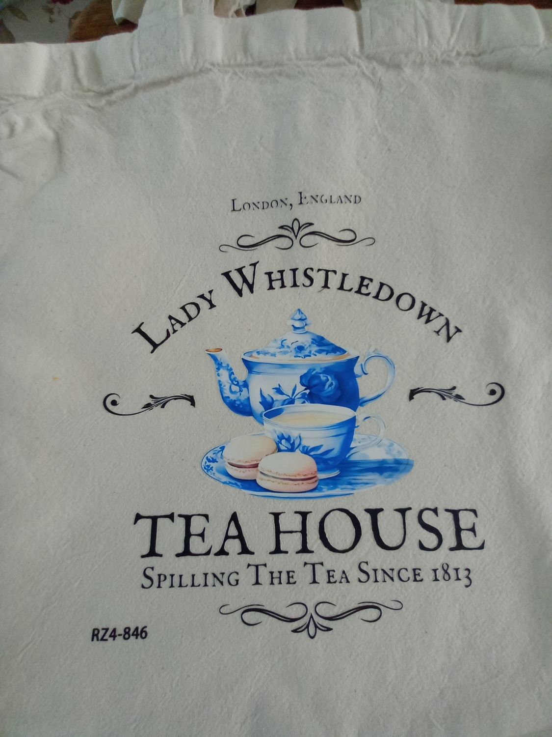 Totebag lady Whistledown