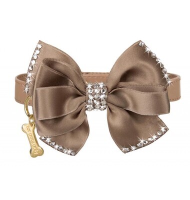 THE PERFECT BOW COLLAR CAMEL