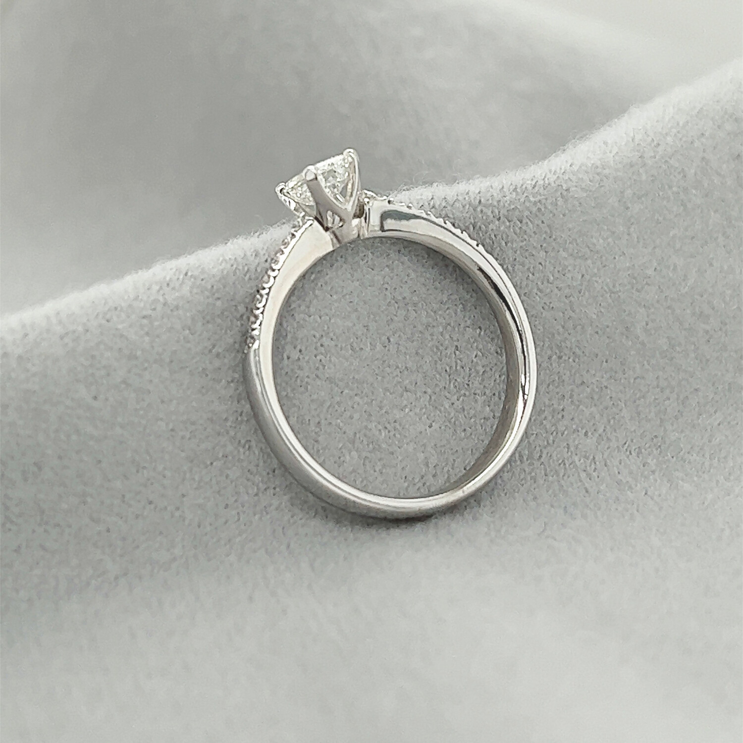Emerald Solitair Pavé 0.50CT + 0.15CT