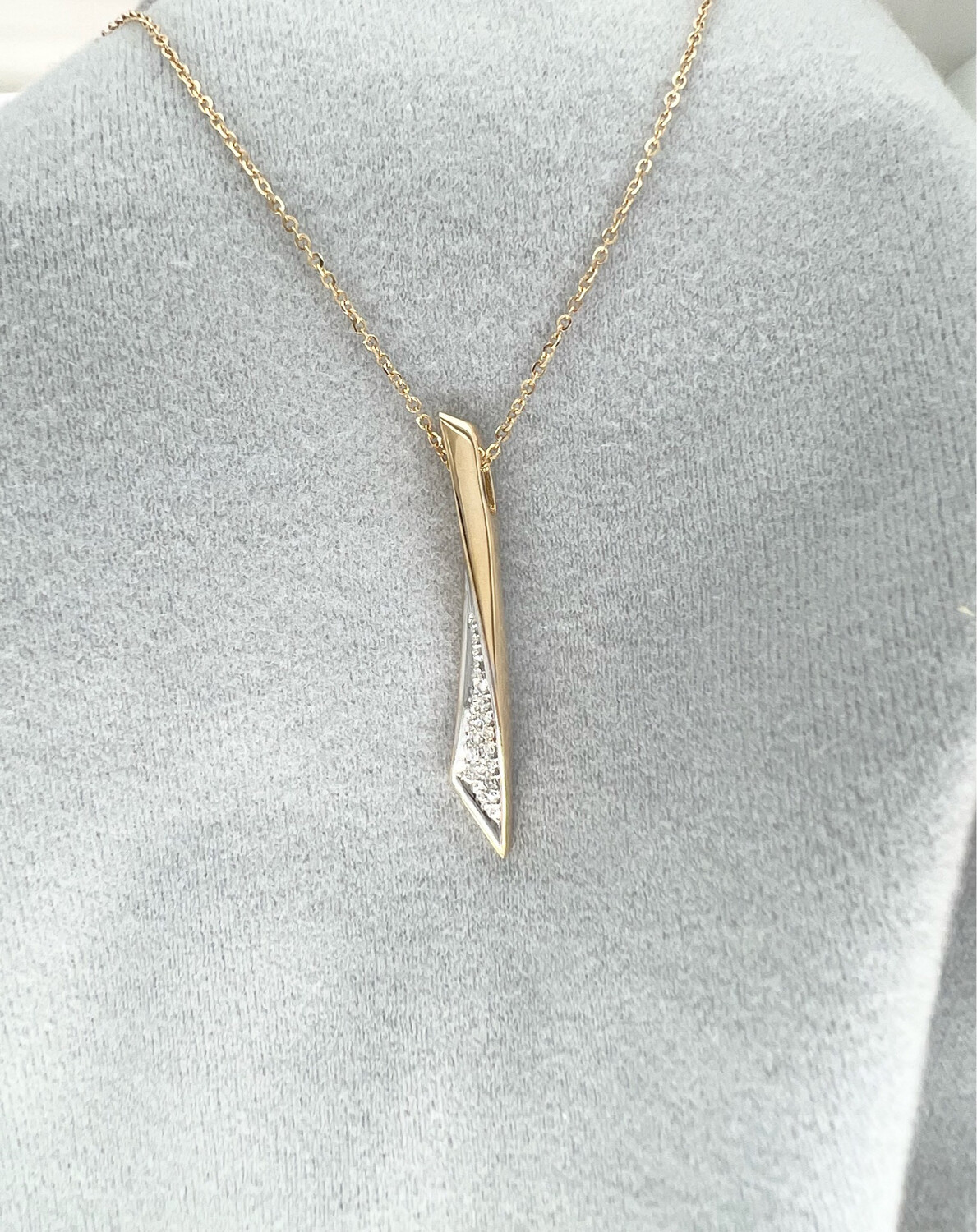 Ketting met diamant 0.05CT
