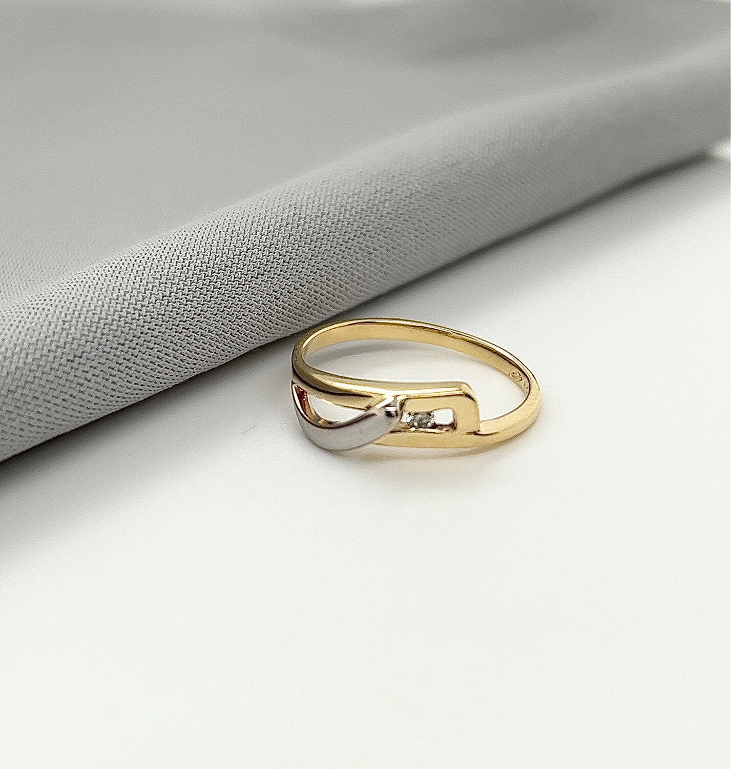 Bicolor Ring 0.05CT