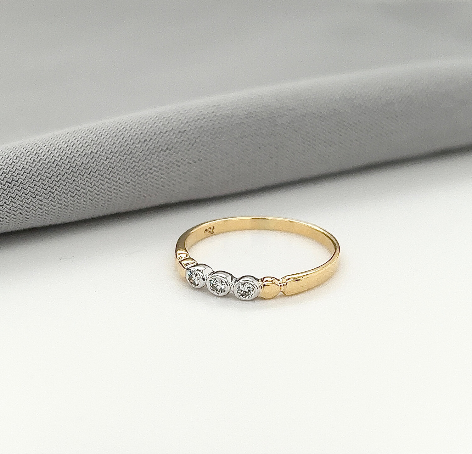Love Ring 0.09CT