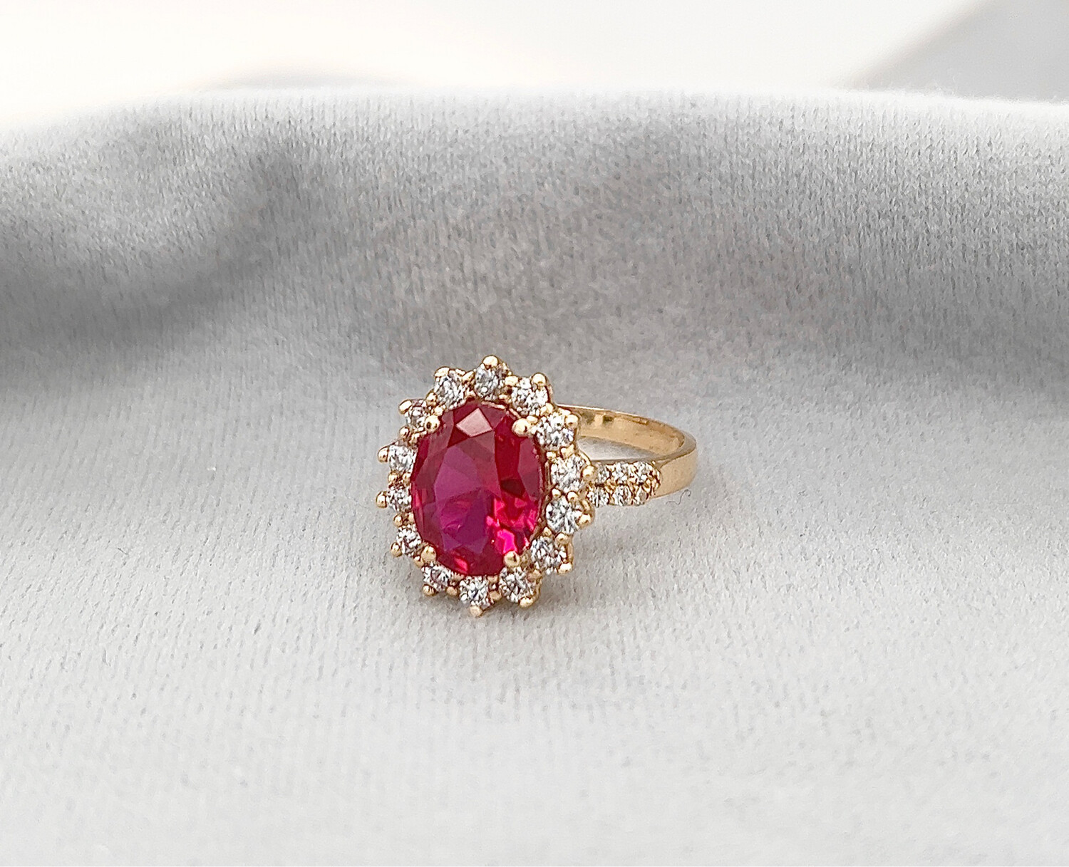 Ring Robijnrode Zirconia