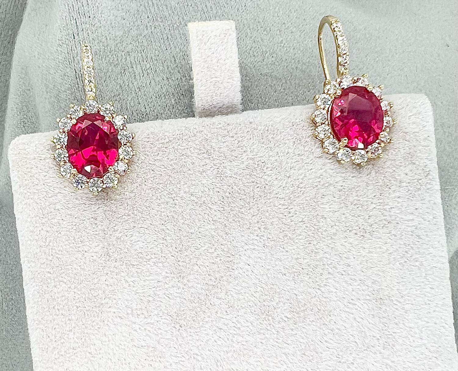 Oorbellen Robijnrode Zirconia