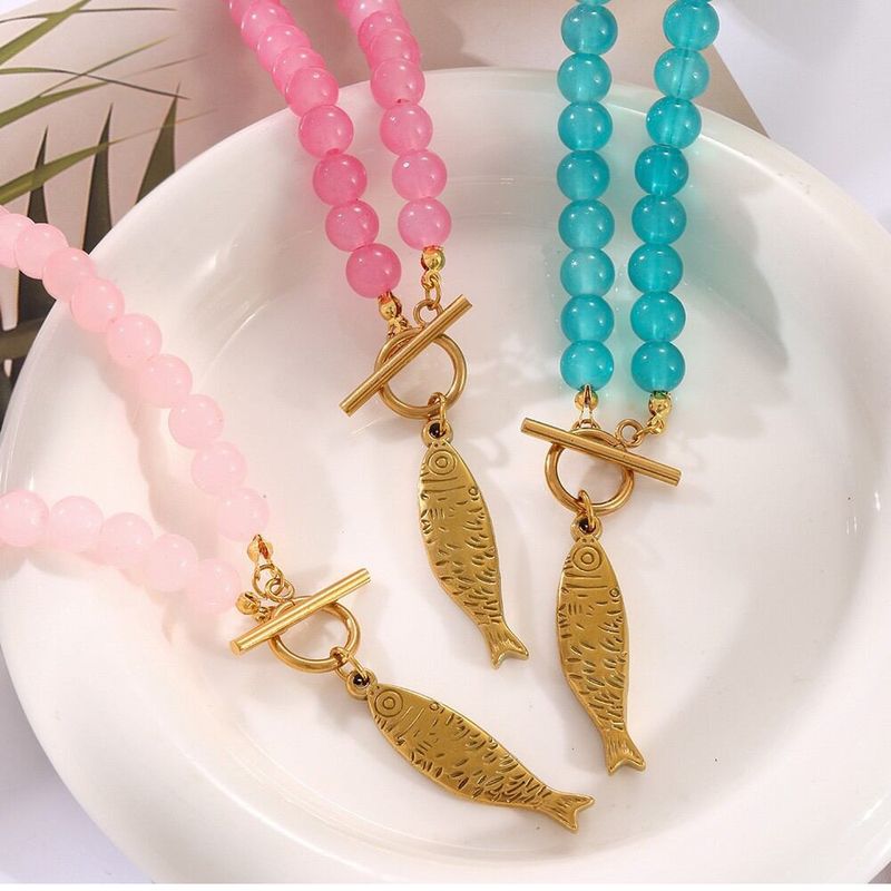 Glass Necklace Fish Pink