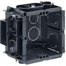 Helia inbouwdoos Q- range 60 x 60 x 50 mm zonder vijzen. Per stuk Helia inbouwdoos Q- range 60 x 60 x 50 mm zonder vijzen. Per stuk