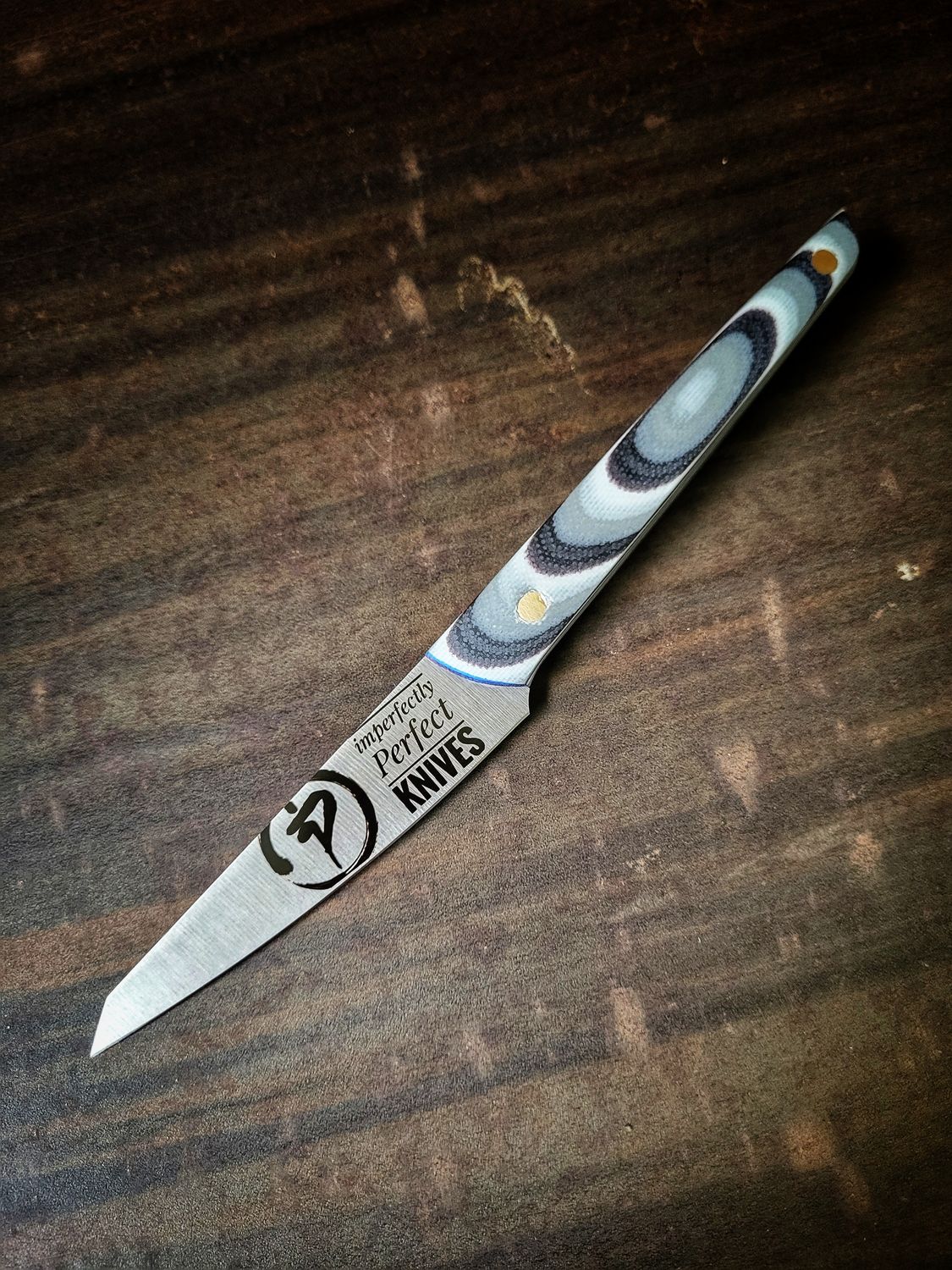 G10