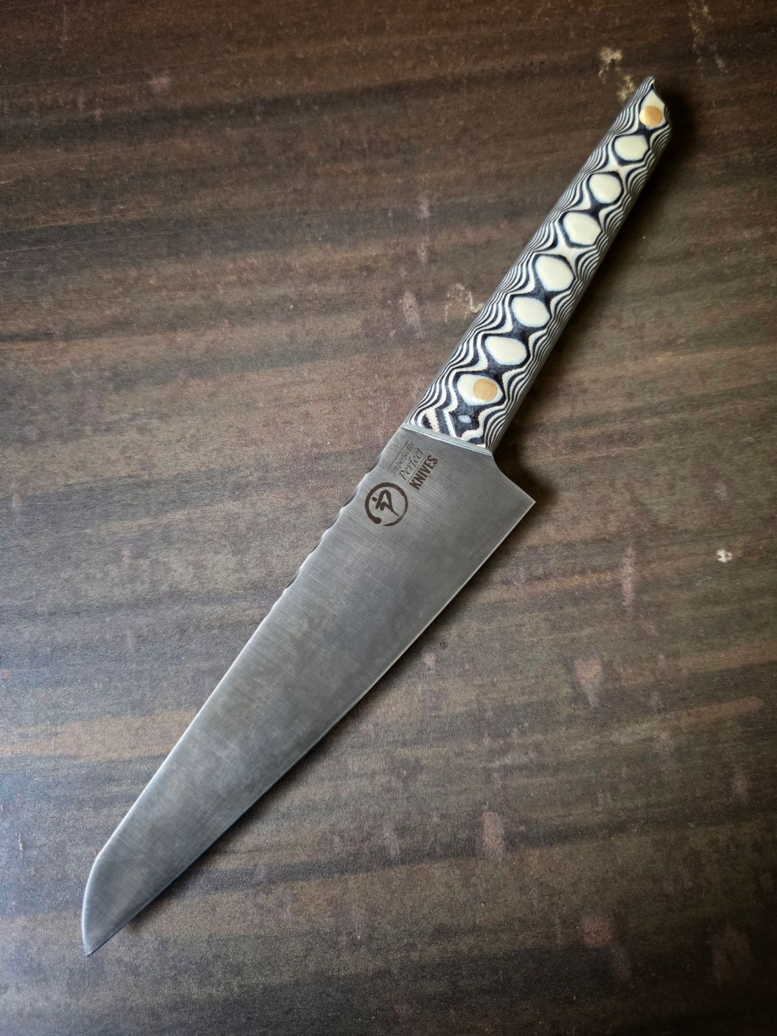 Shigoto G10 patterned
